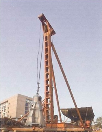 沖擊沖孔樁機(jī)